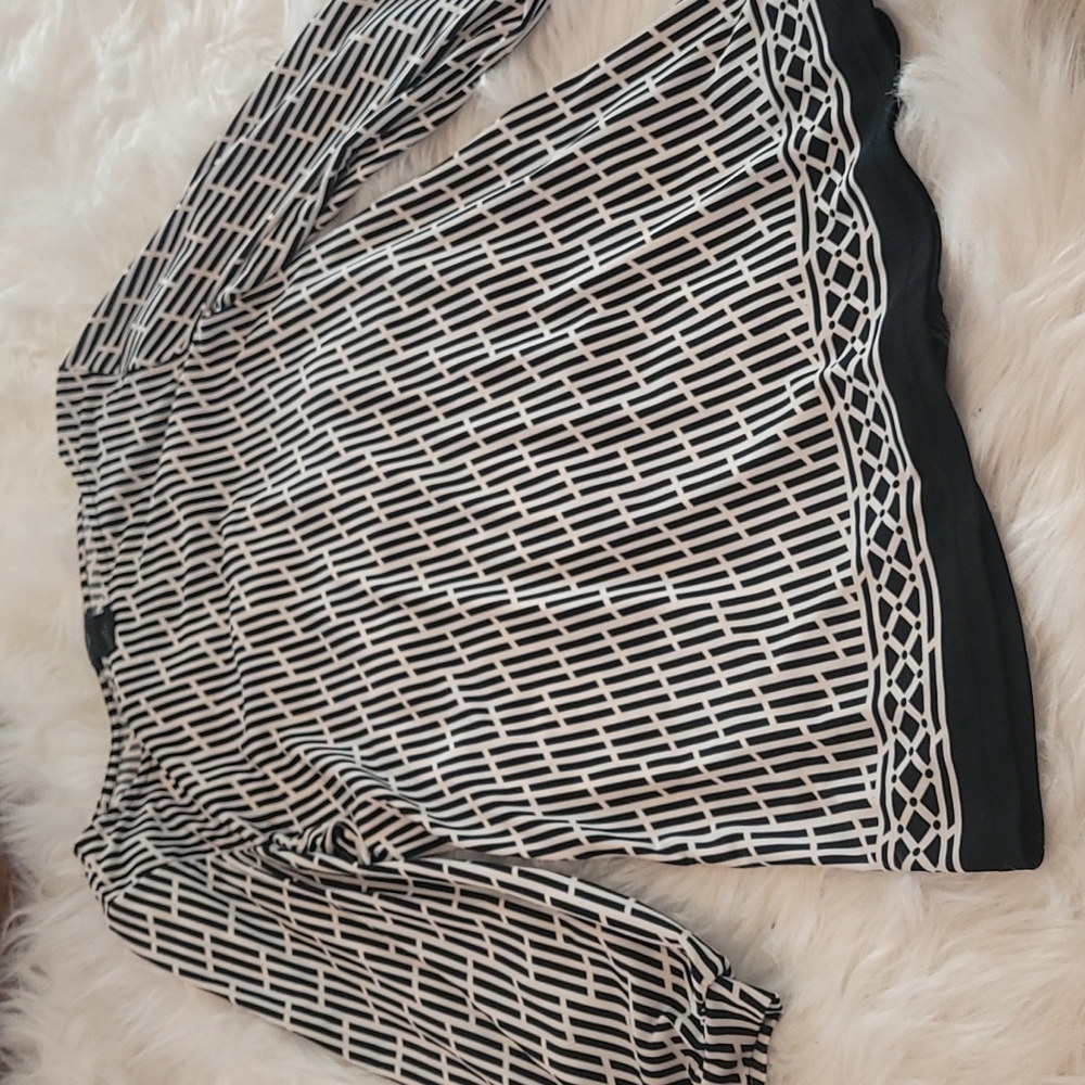 Ann Taylor Size XS Stretch Blouse